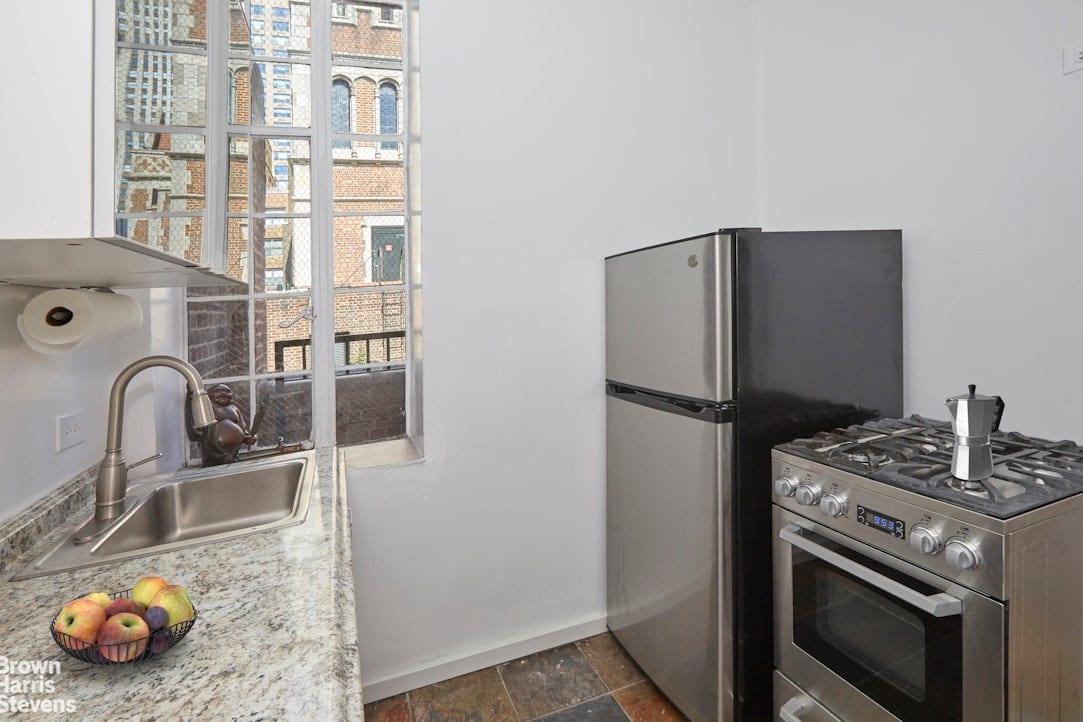 318 East 41st Street