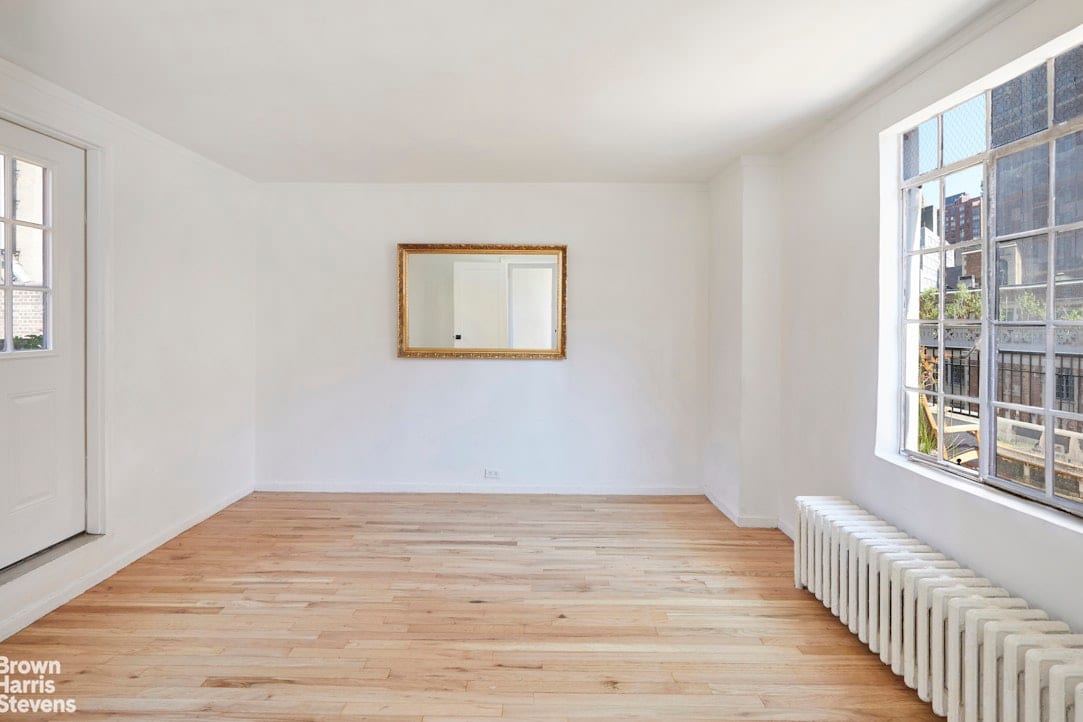 318 East 41st Street