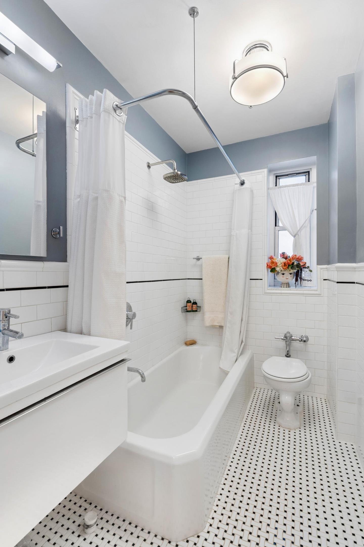 29 West 64th Street