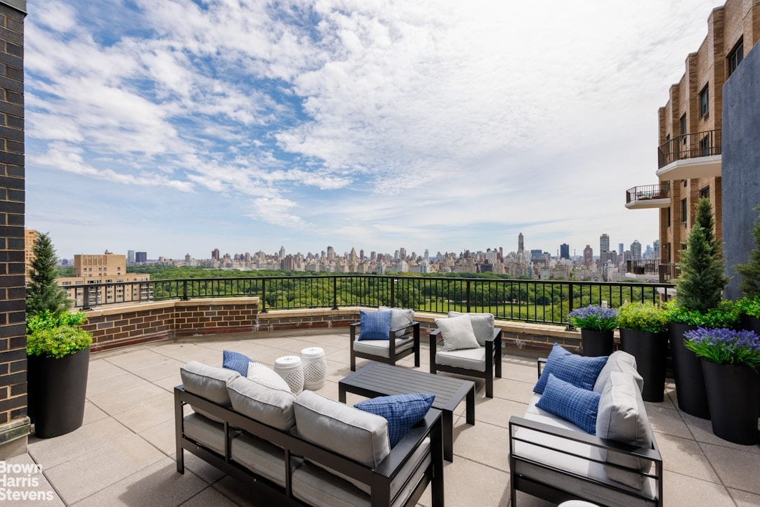 22 West 66th Street