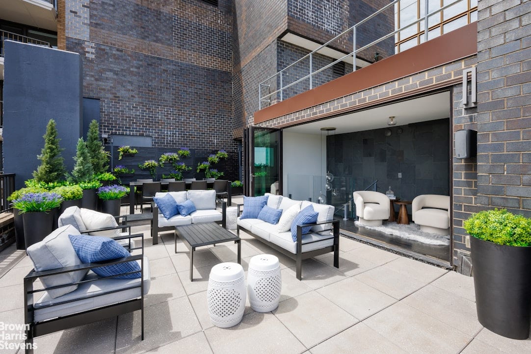 22 West 66th Street