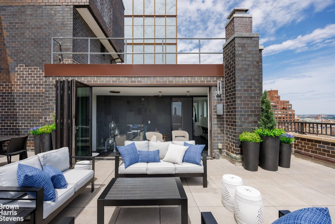 22 West 66th Street