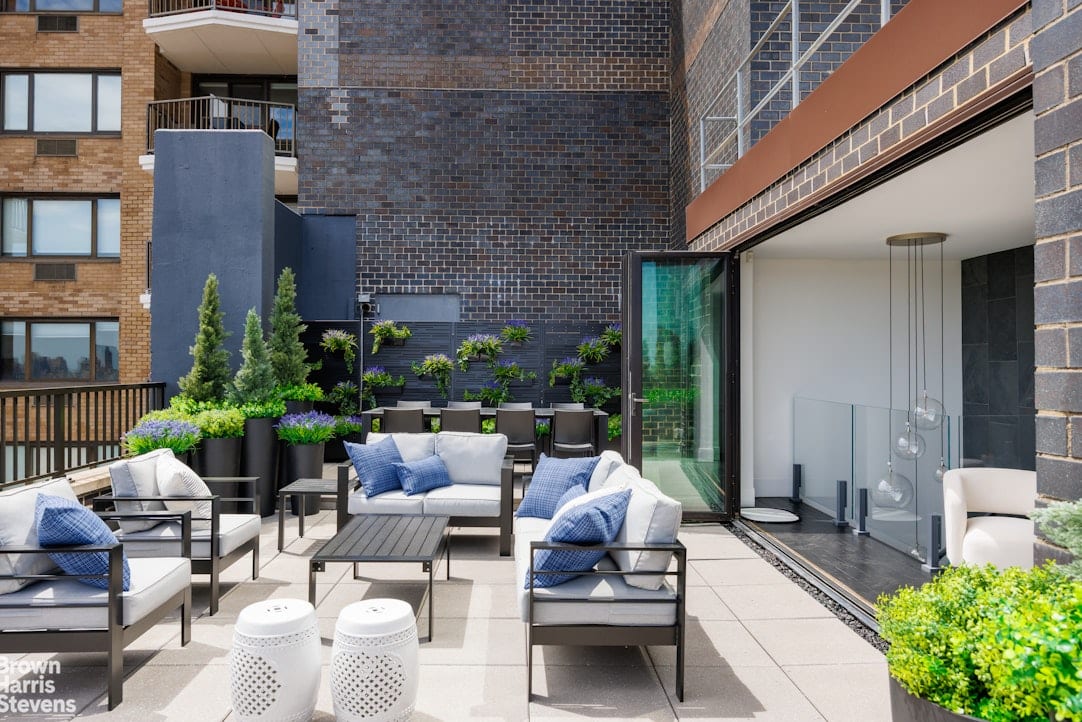 22 West 66th Street