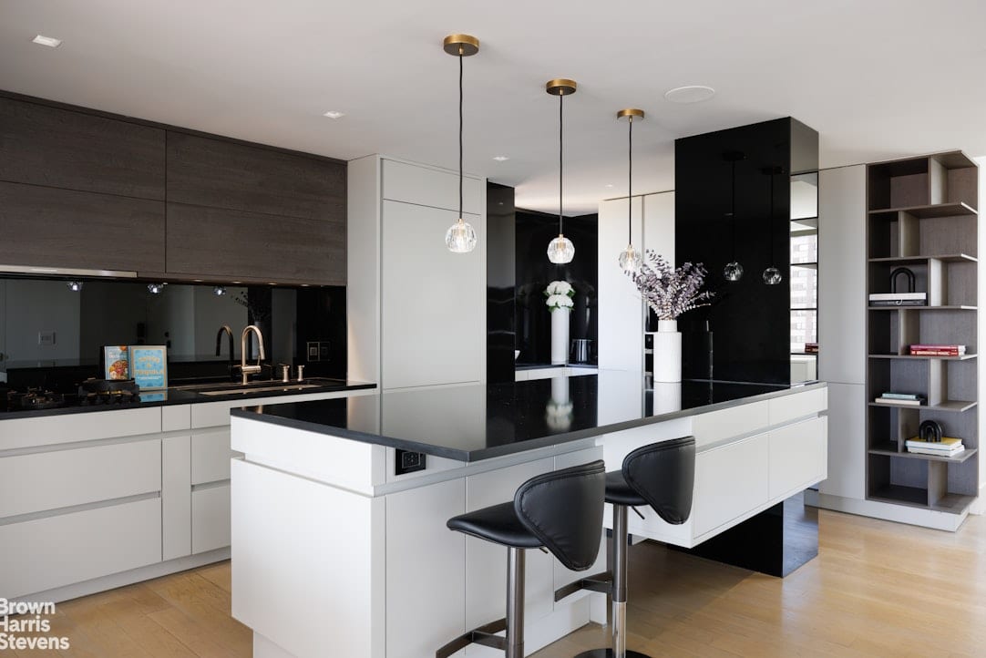 22 West 66th Street