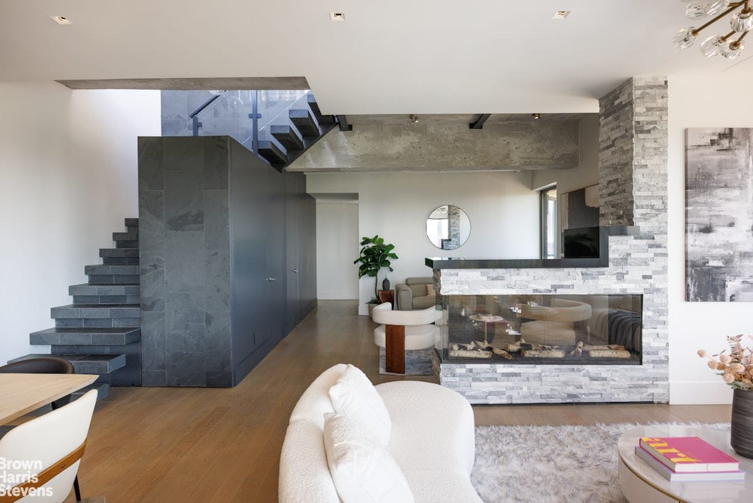 22 West 66th Street