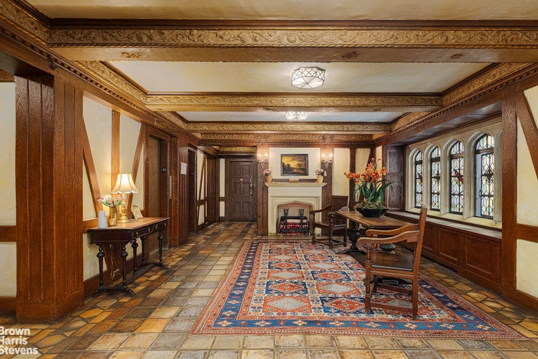 310 East 41st Street