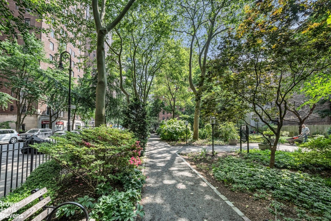 310 East 41st Street