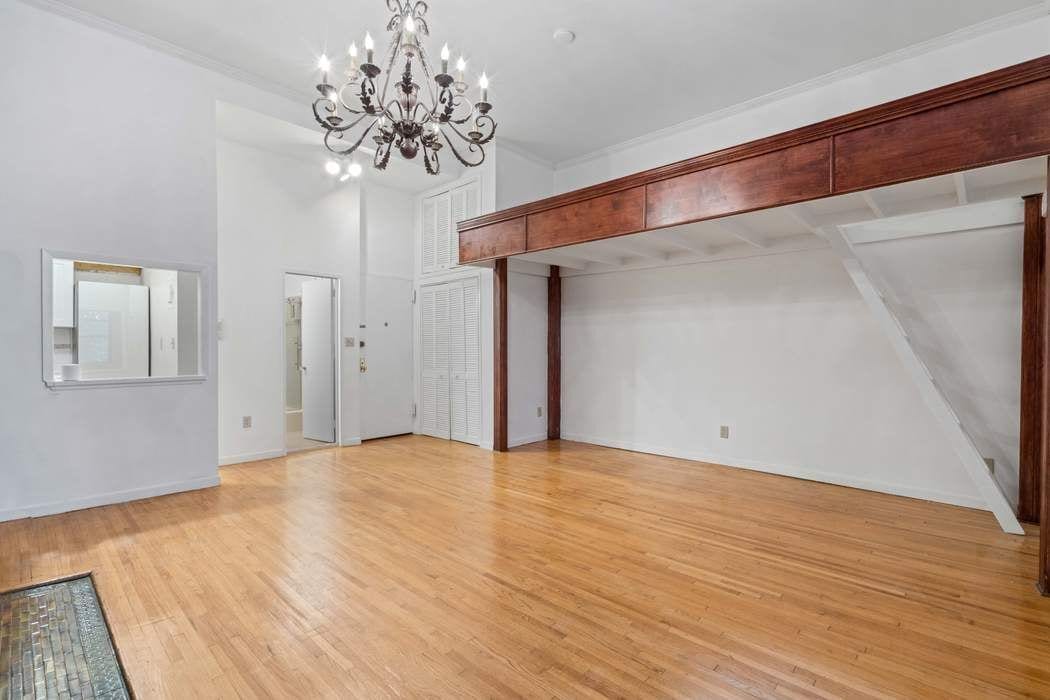 24 West 68th Street