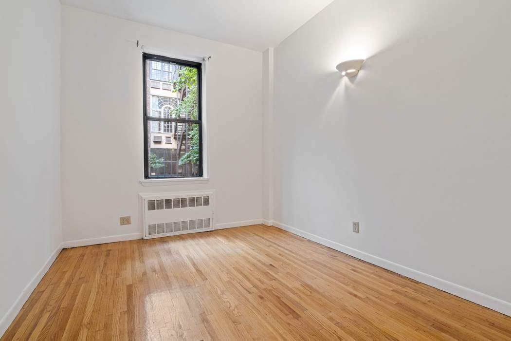 24 West 68th Street