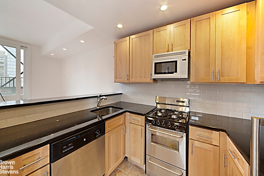 260 West 72nd Street