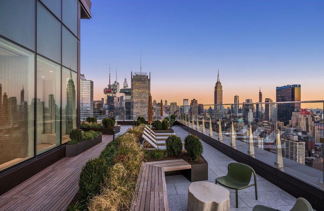 472 West 41st Street