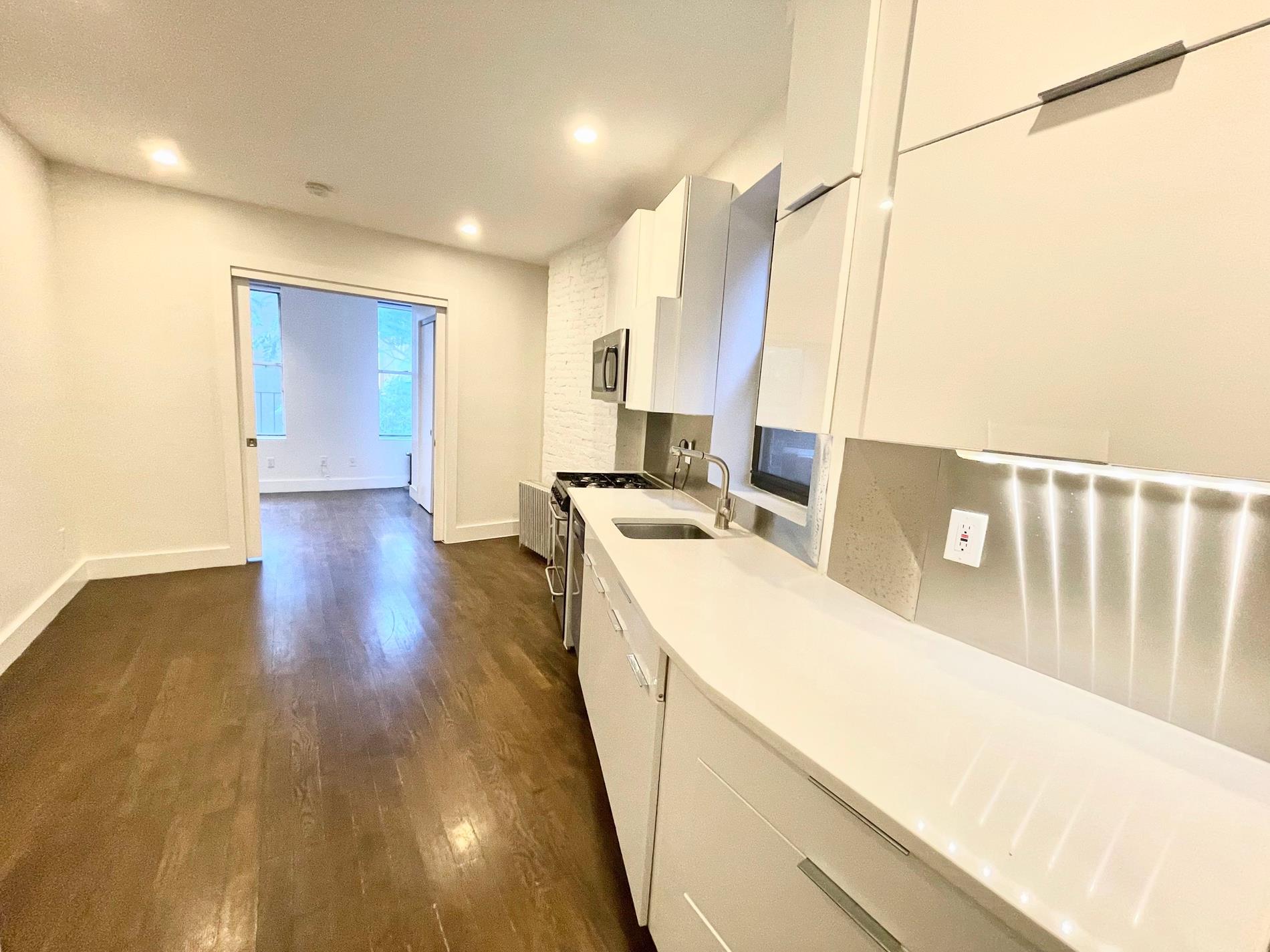 442 Tenth Avenue
