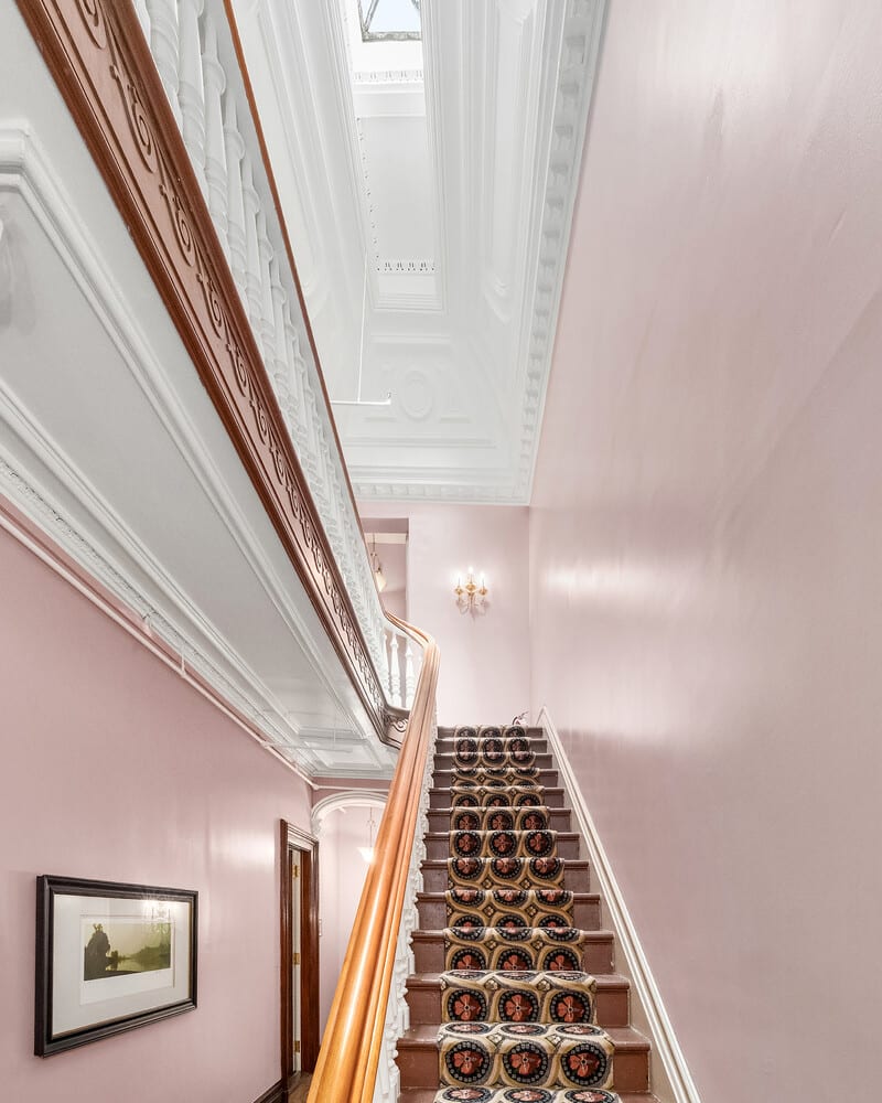 23 East 37th Street