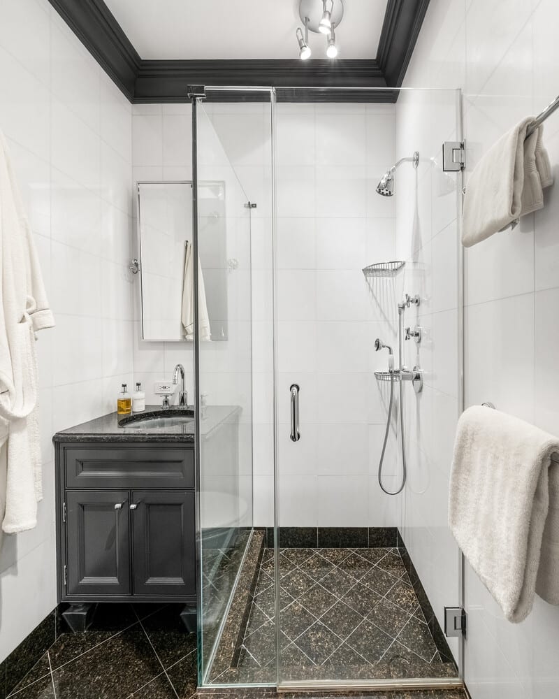 23 East 37th Street
