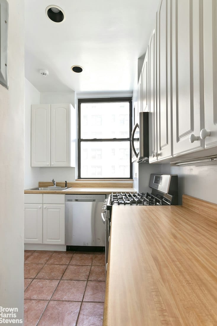 260 West 72nd Street