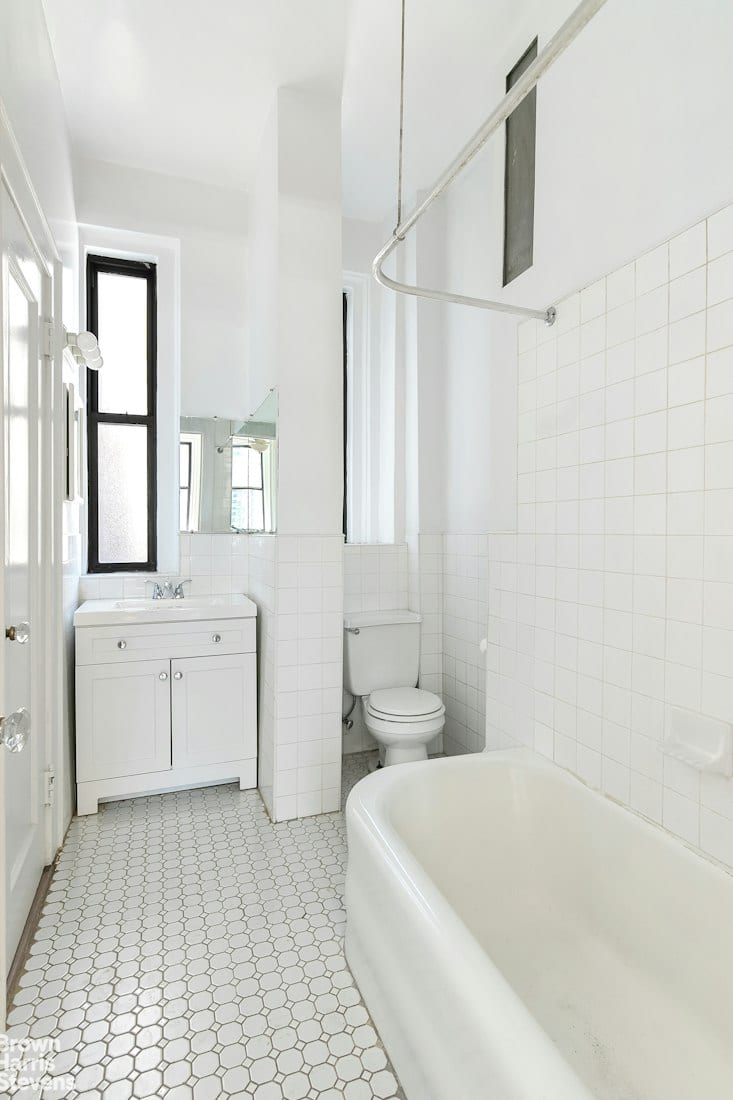 260 West 72nd Street
