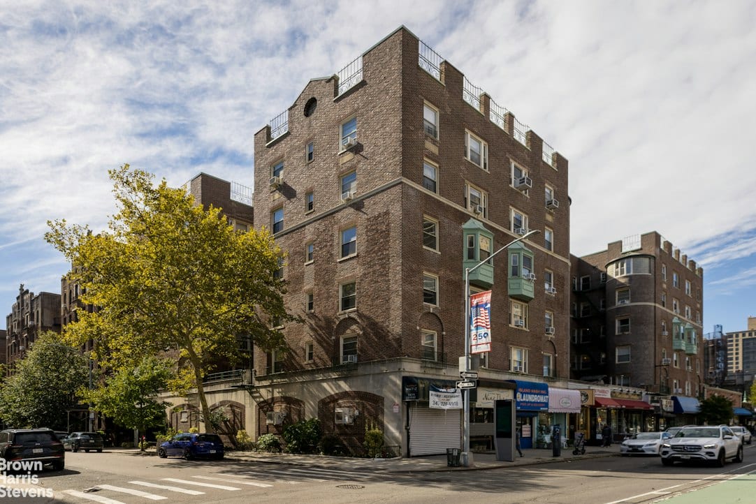 110-31 73rd Road
