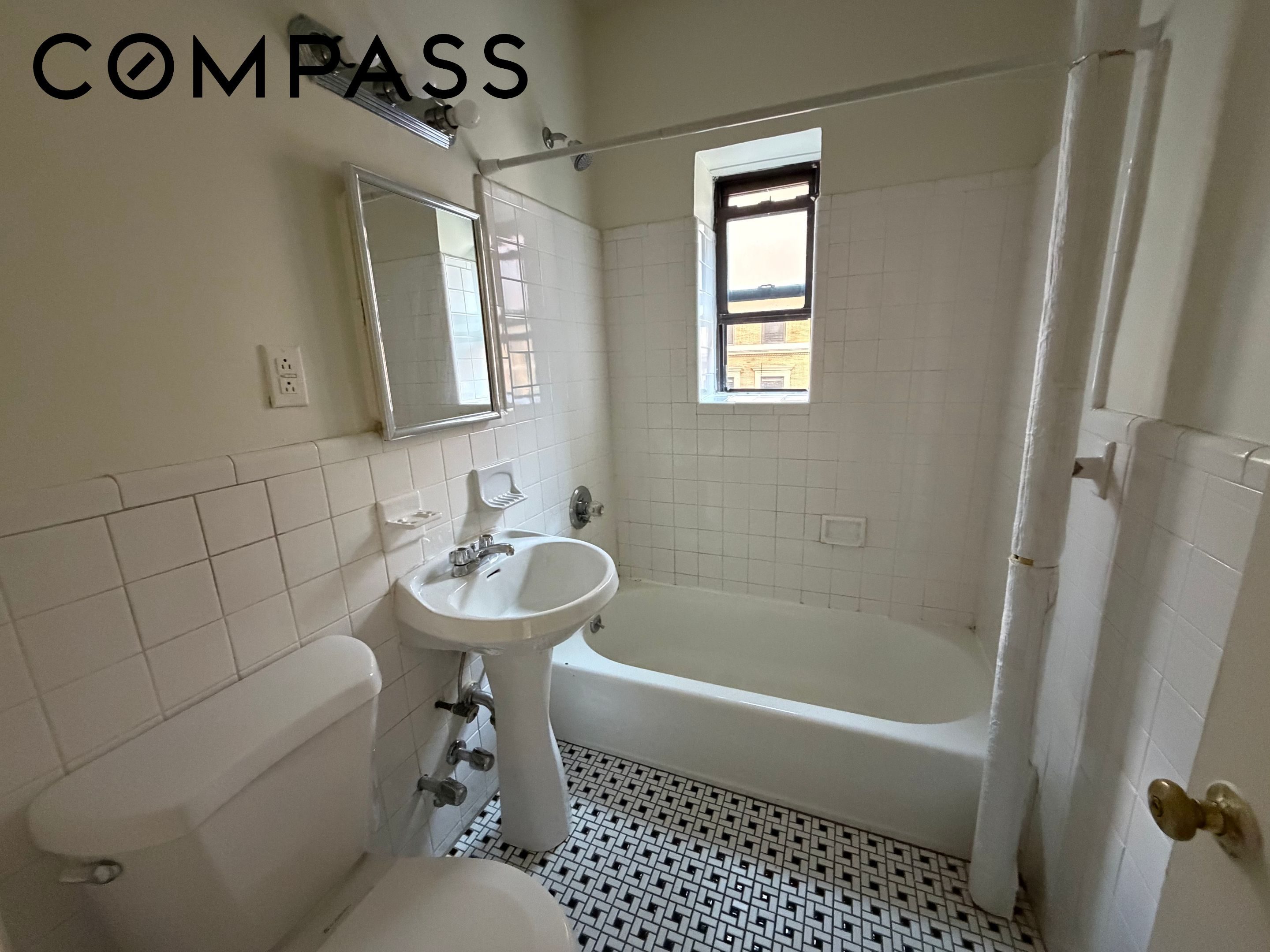 129 East 39th Street