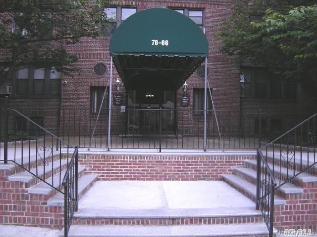 76-66 Austin Street