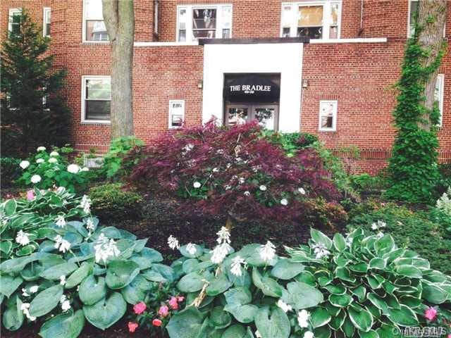 69-09 108th Street