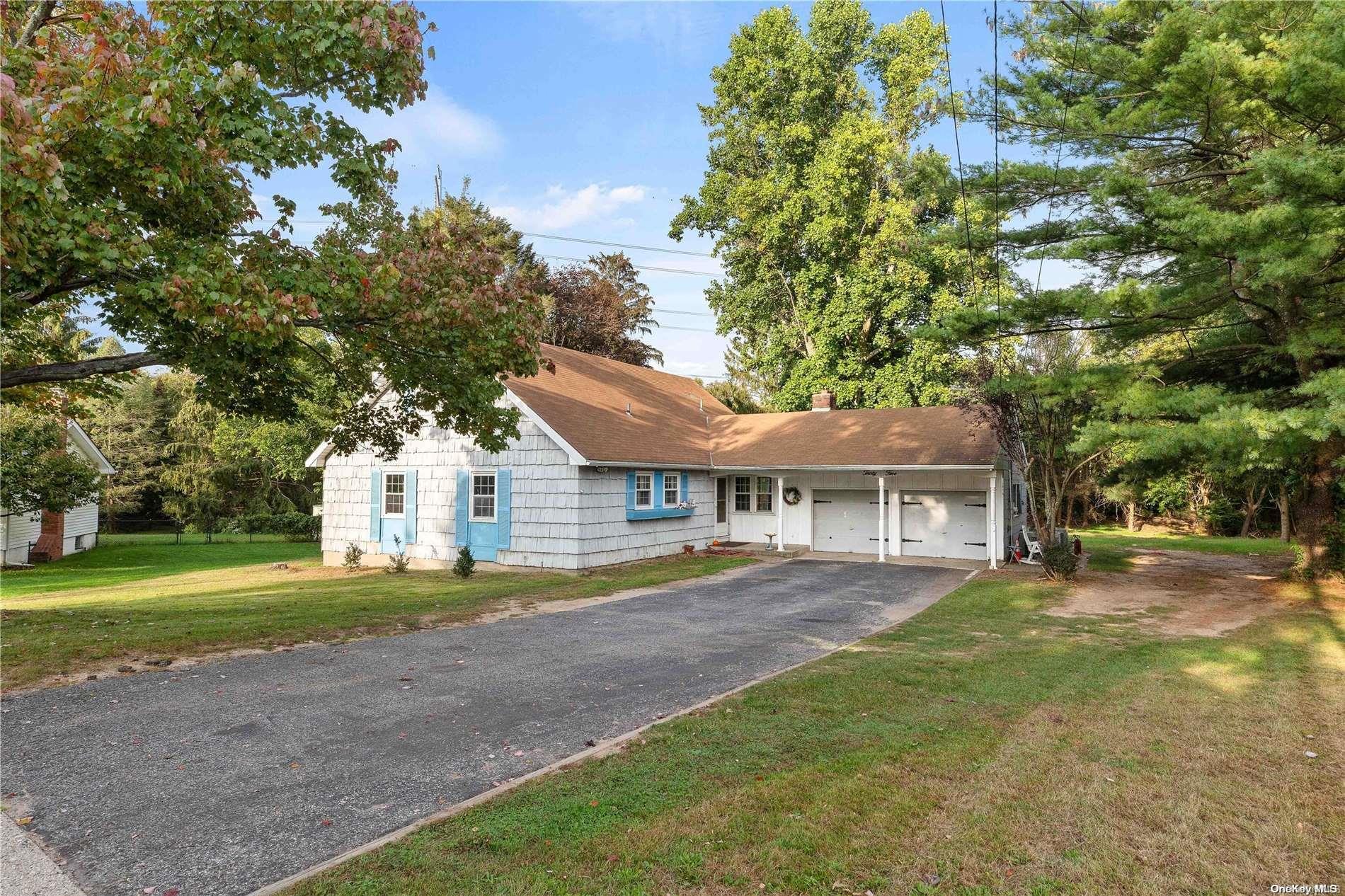 35 Essex Drive