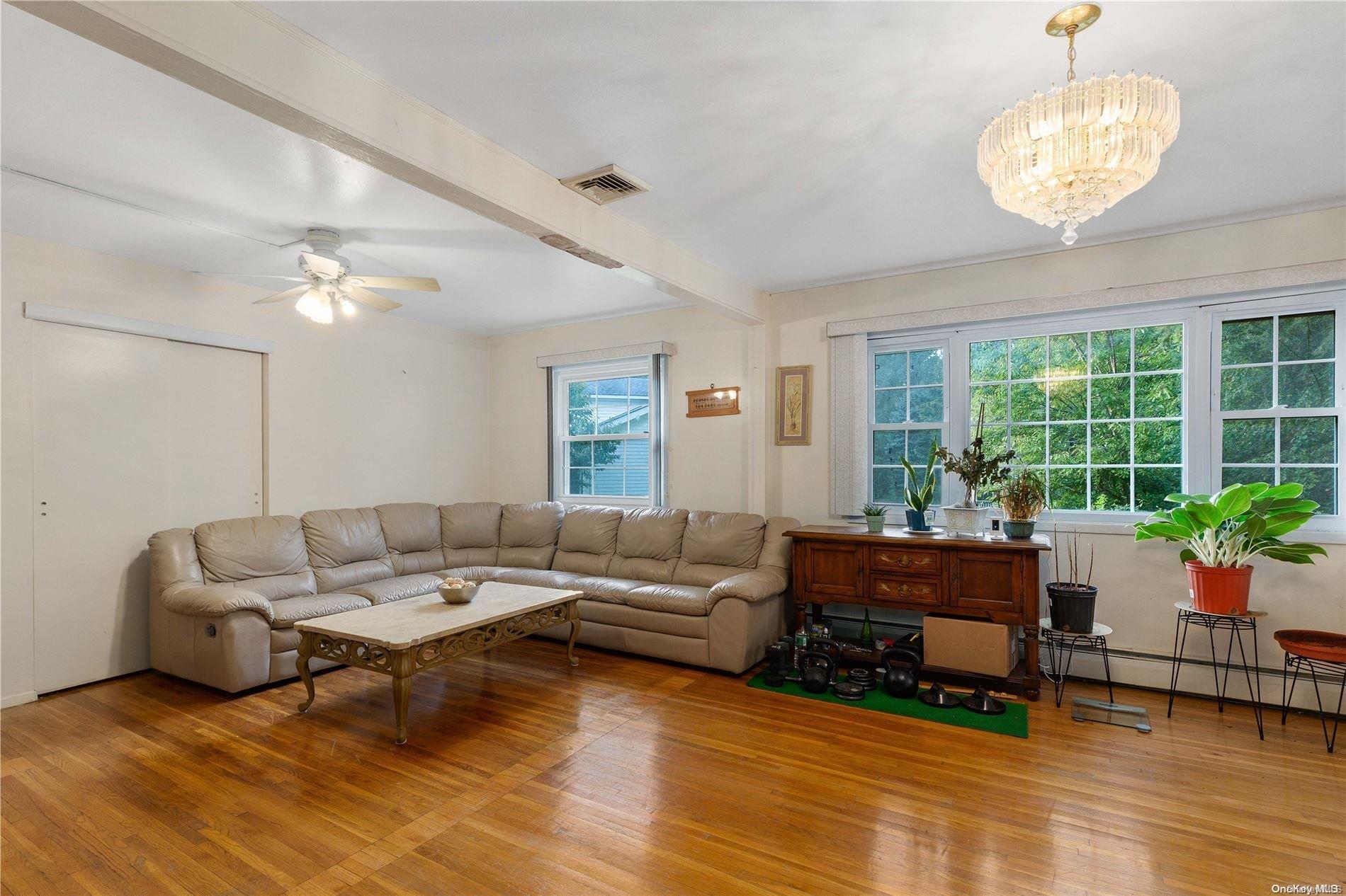35 Essex Drive