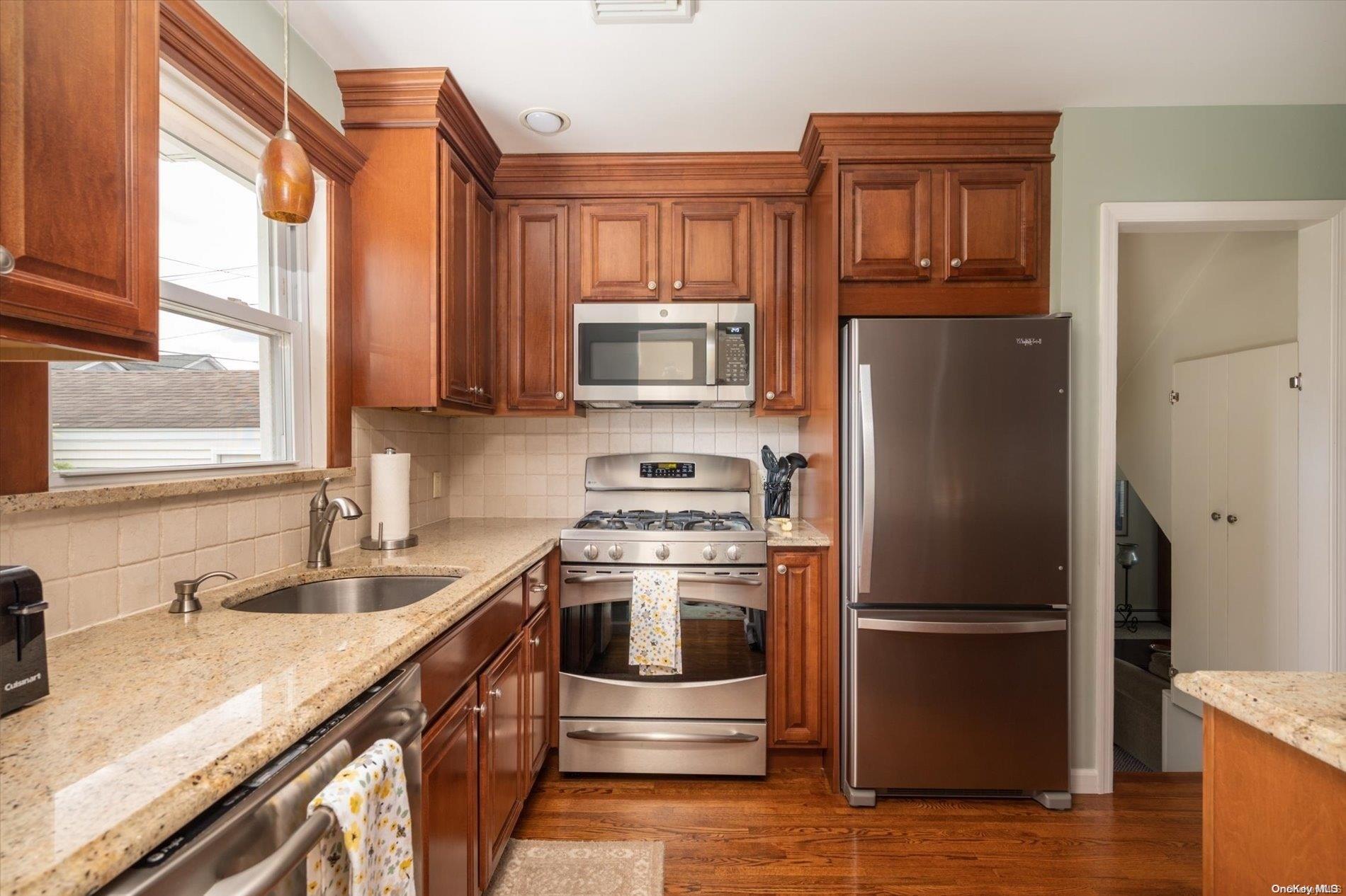 Kitchen (2)