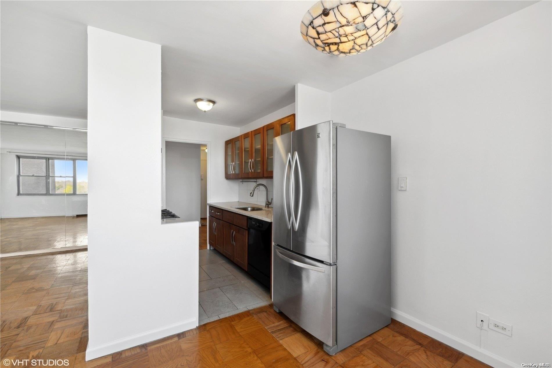 61-20 Grand Central Parkway
