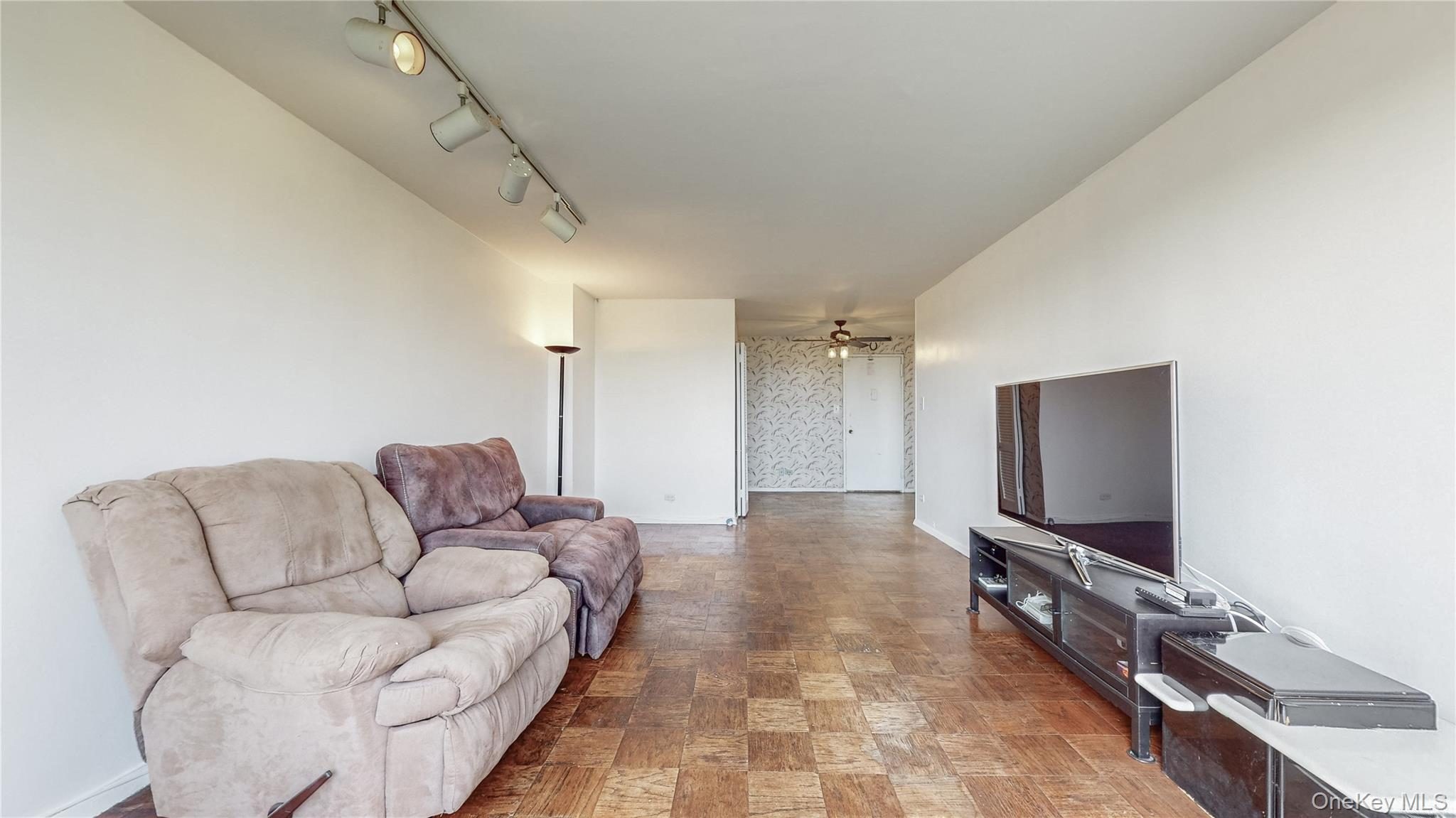 61-20 Grand Central Parkwa