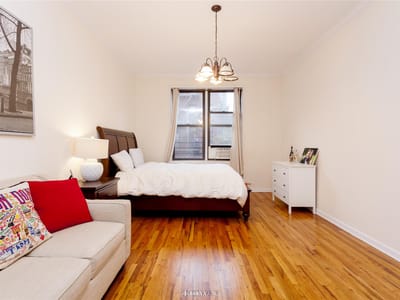 238 East 82nd Street