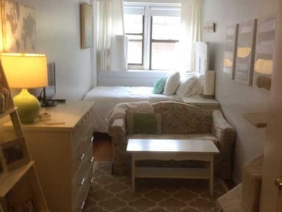 250 West 72nd Street