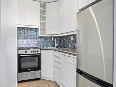 6 West 71st Street