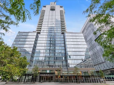 10 West End Avenue