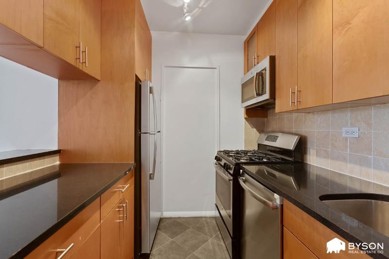 200 East 72nd Street #17K