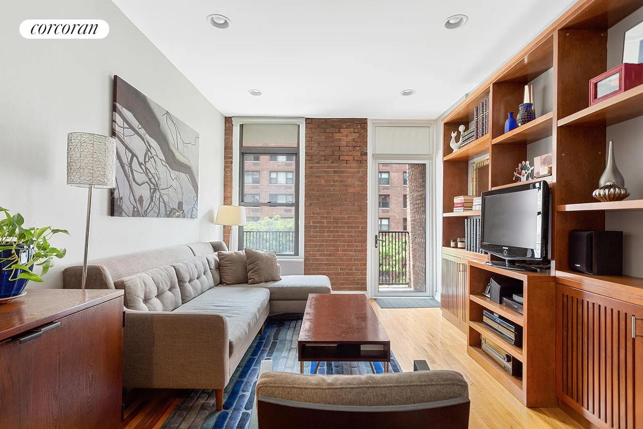 Listing photo