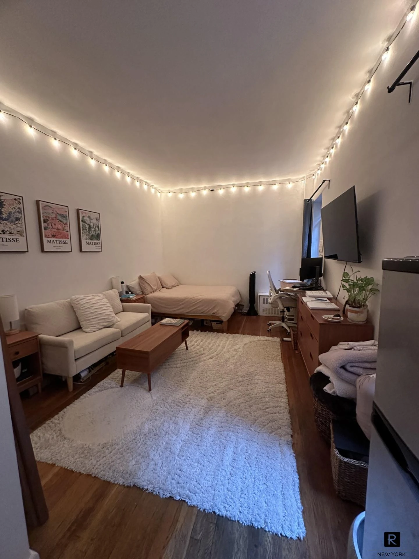 152 East 35th Street
