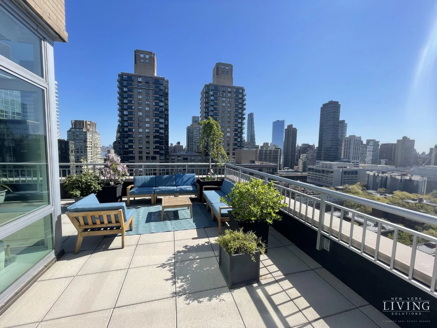 33 West End Avenue
