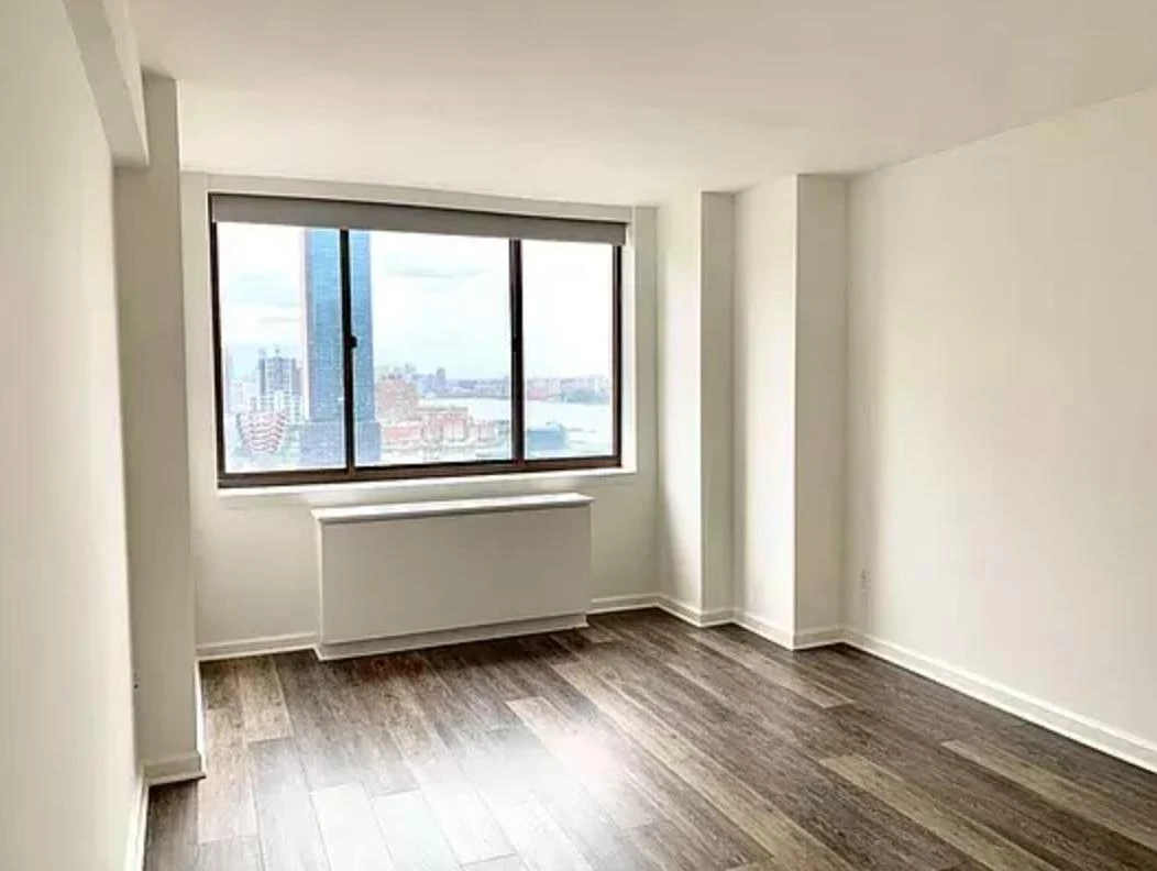 520 West 43rd Street