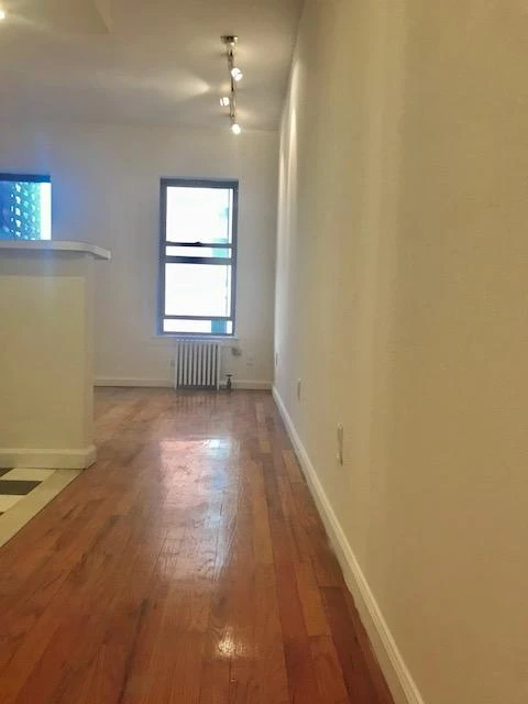 172 East 92nd Street