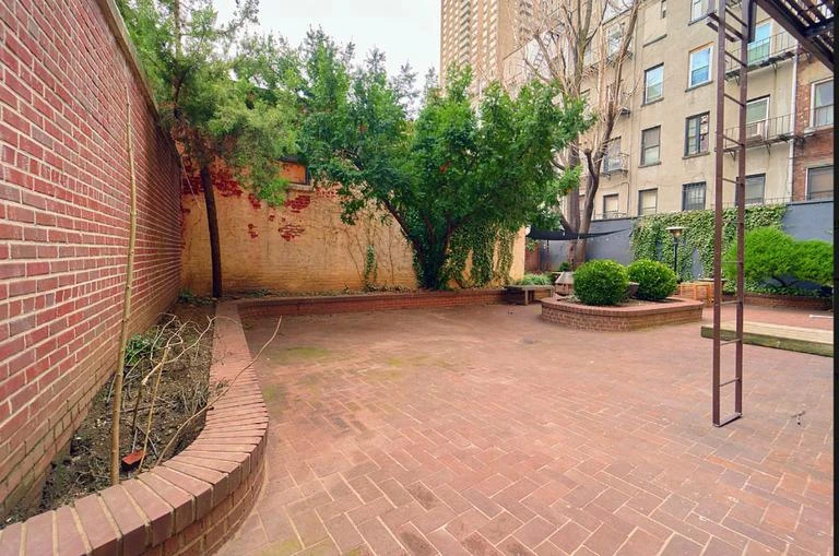 458 West 52nd Street