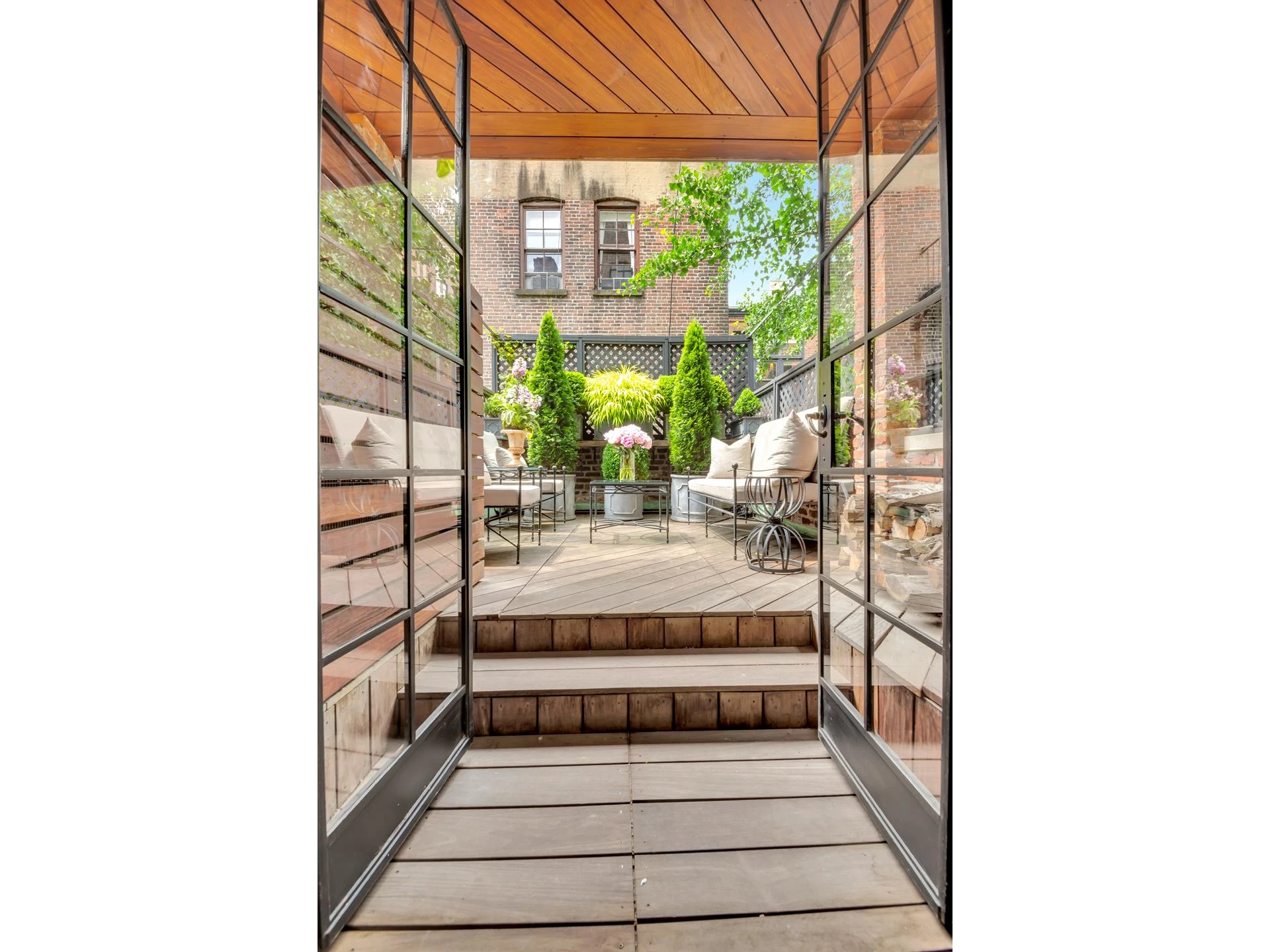 16 East Eleventh Street