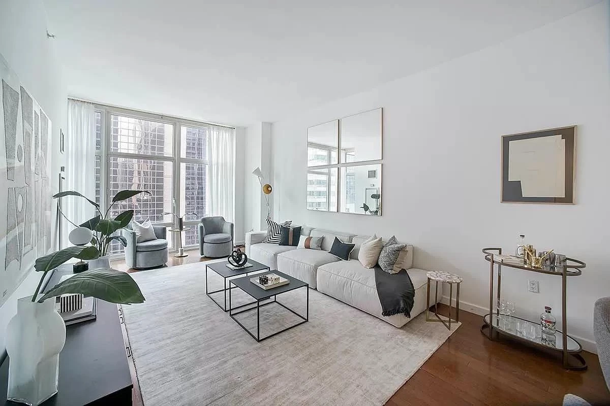 1600 Broadway