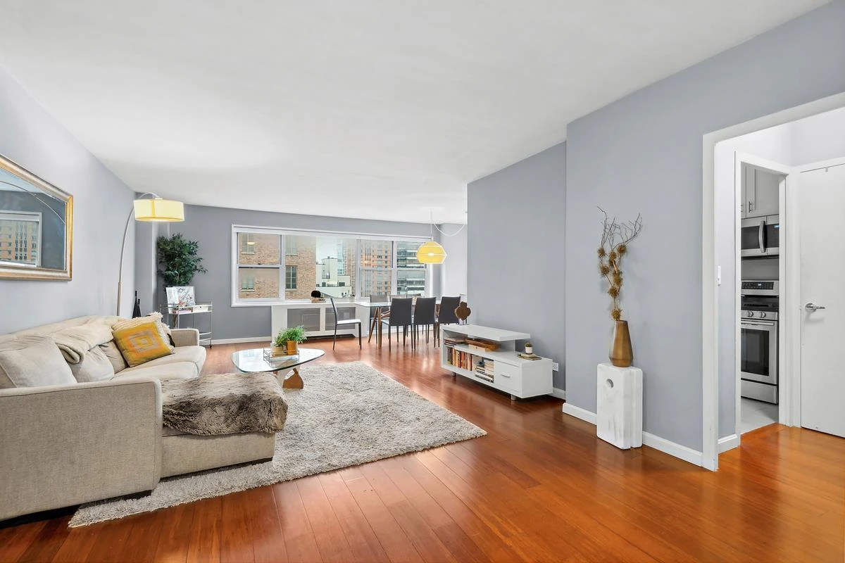 130 East 63rd Street