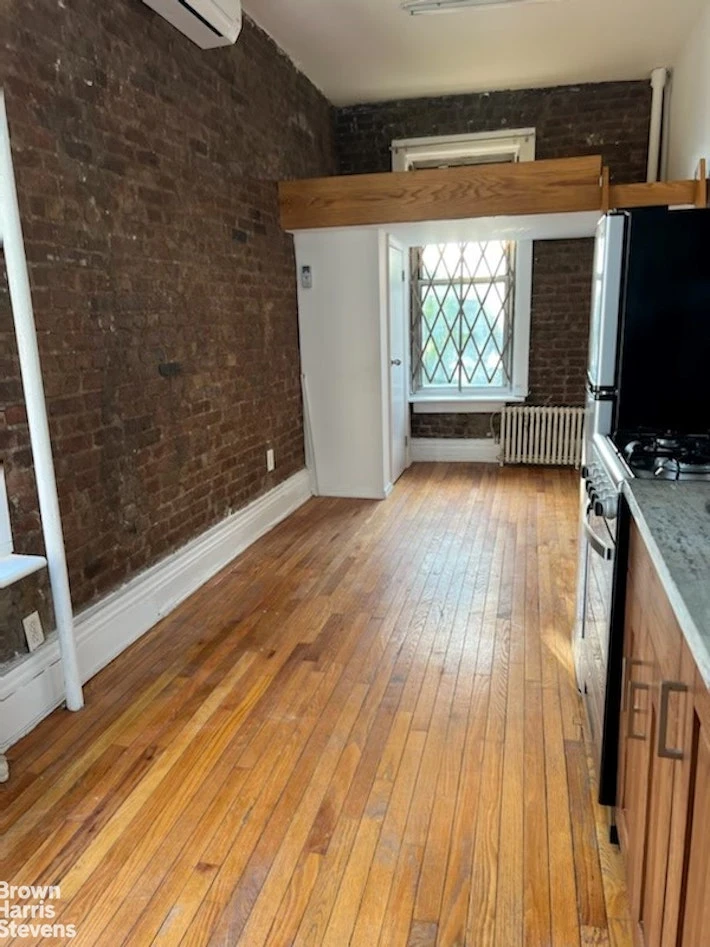 231 Thompson Street