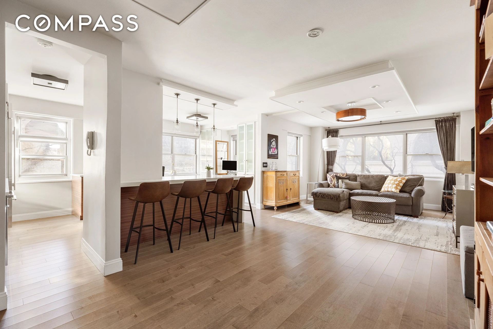 70 E 10th Street
