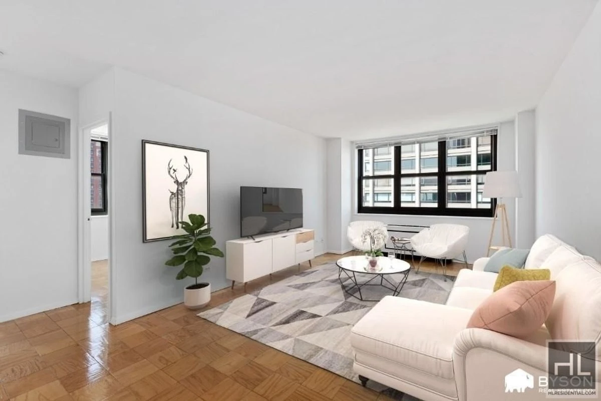 200 East 72nd Street