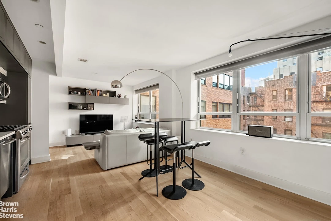 465 West 51st Street