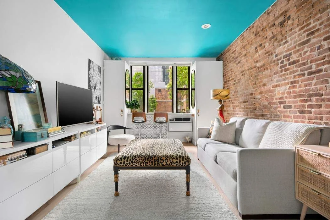 453 West 43rd Street