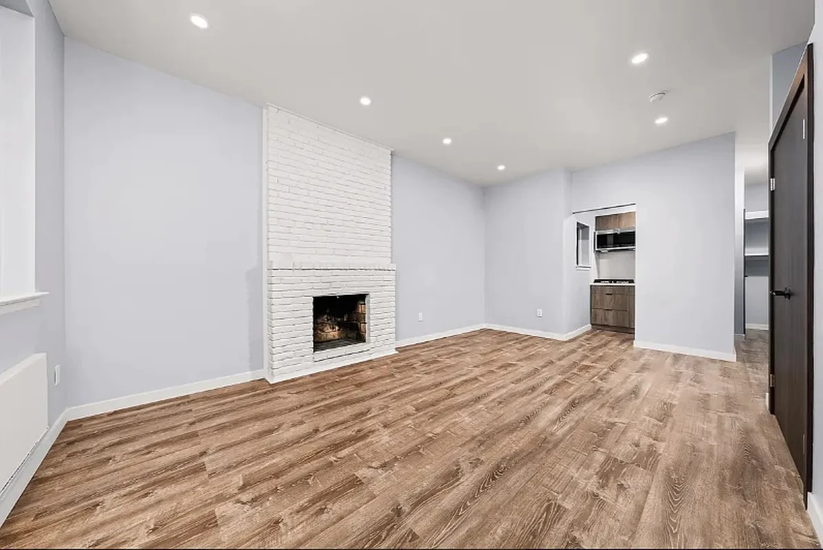 453 West 48th Street