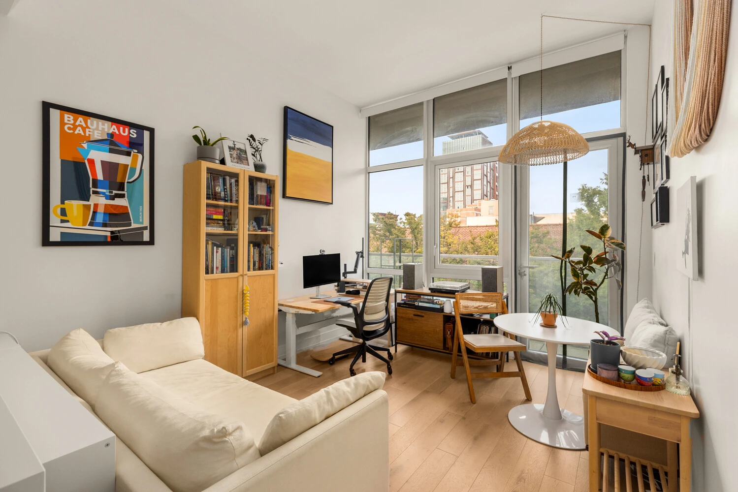 47-01 Vernon Boulevard
